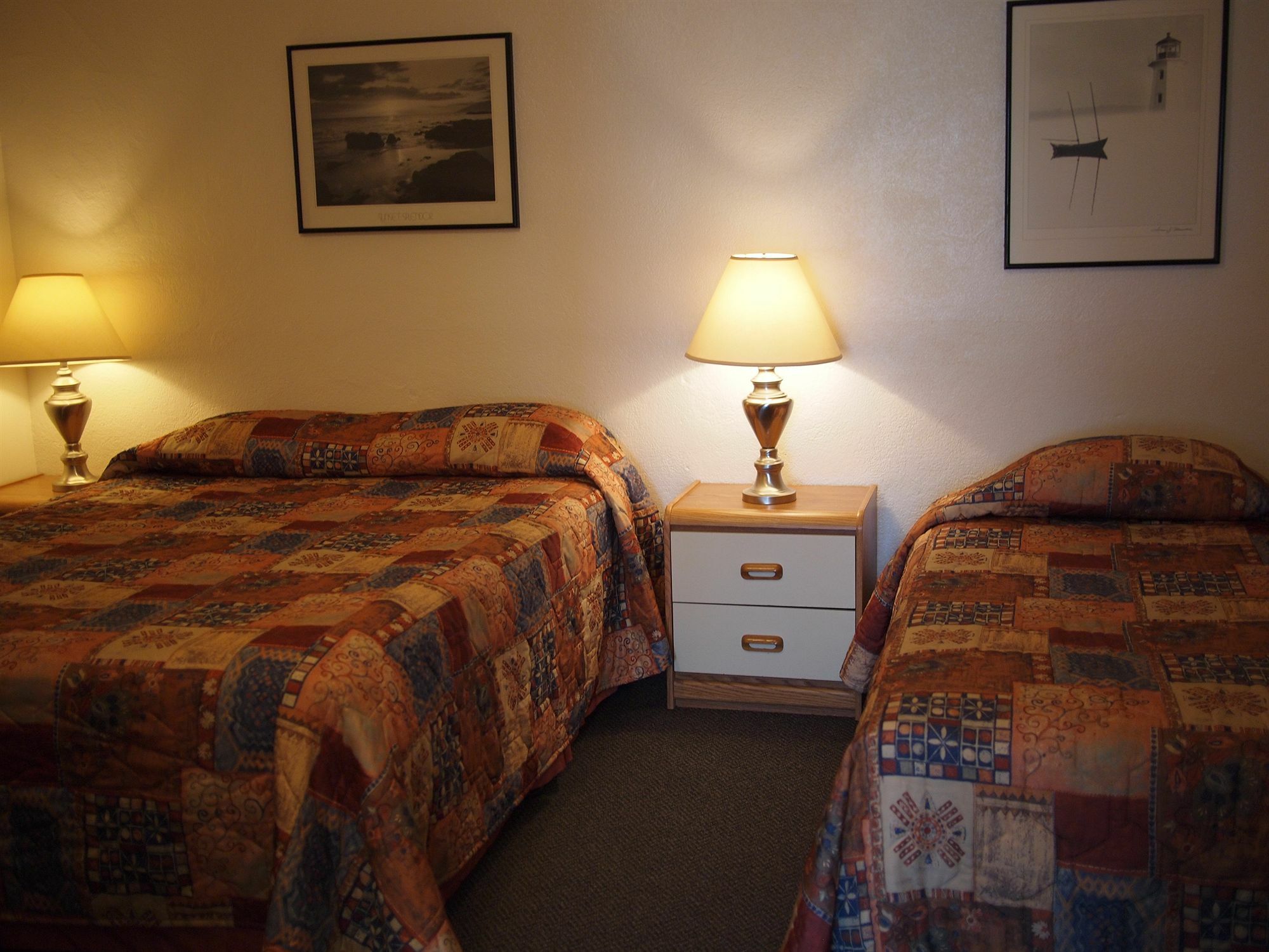 West Coast Motel On The Harbour Ucluelet Ngoại thất bức ảnh